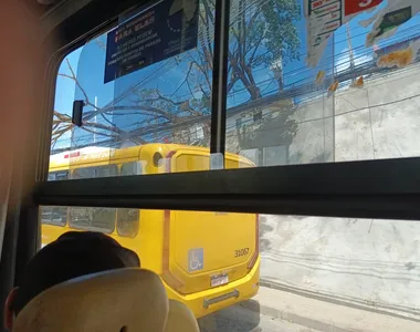 Acidente aconteceu após a passarela do bairro da Paz, no sentido Aeroporto