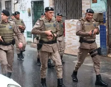 Coronel Magalhães foi às ruas apoiar os efetivos em Salvador