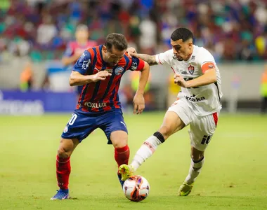 Everton Ribeiro deve ser desfalque para partida