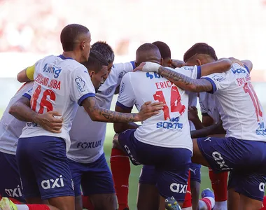 Bahia começa Brasileirão voando