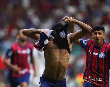 Jean Lucas marcou os dois gols do triunfo tricolor