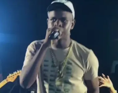 D7, cantor de pagode baiano