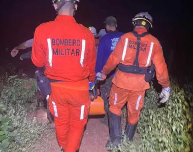 Corpo foi localizado em área de difícil acesso