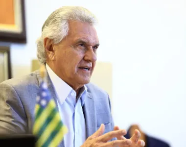 Ronaldo Caiado descarta apoio a Flávio Bolsonaro