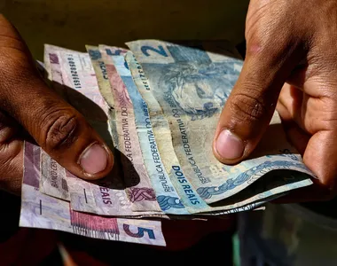 Caixa começa a pagar dinheiro esquecido