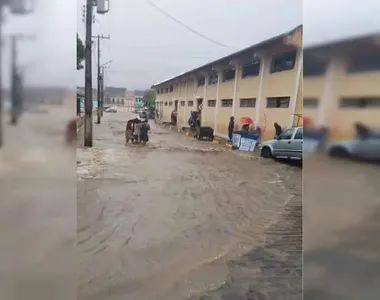 Alagamento nas ruas de Cachoeira