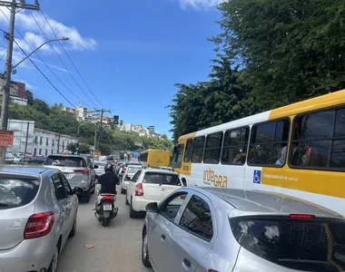 Engarrafamento próximo à Feira de São Joaquim