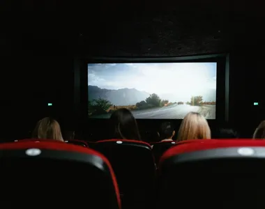 O mês de outubro chega com grandes lançamentos para o cinema em todo o Brasil, com destaque para a estreia de filmes infantis em comemoração ao Mês das Crianças