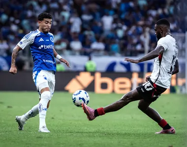 Partida entre Cruzeiro e Vitória, pelo Brasilerão 2025

Foto: Gustavo Aleixo/Cruzeiro 

IMPORTANTE: Imagem destinada a uso institucional e divulgação, seu uso comercial está vetado incondicionalmente por seu autor e o Cruzeiro Esporte Clube. 

IMPORTANT: image intended for institutional use and distribution. Commercial use is prohibited unconditionally by its author and Cruzeiro Esporte Clube.