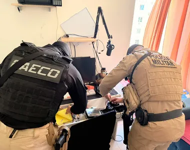 Esquema digital oferecia dados bancários e atestado de óbito falso