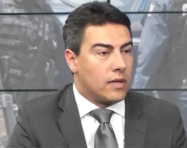 Delegado da Polícia Federal foi detido após furtar pote em conserva de supermercado