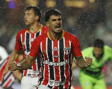 Cauly, meia do São Paulo, emprestado pelo Bahia