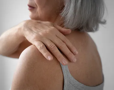 A fibromialgia é uma síndrome marcada por dores crônicas generalizadas