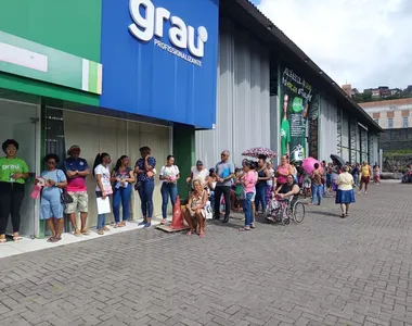 Mais de 100 vagas de emprego estão sendo ofertadas