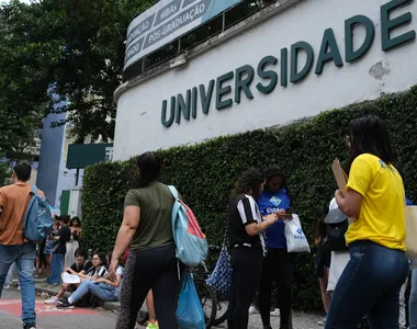 Fies concede financiamento a estudantes de baixa renda