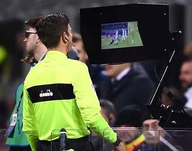 Novas regras incluem mudanças no VAR