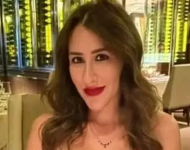 Linda foi encontrada morta perto do carro do marido