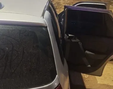 Carro em que a vítima estava