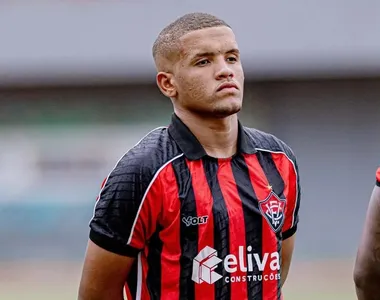 Gean Soares, lateral-direito do Vitória