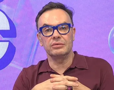 Jornalista Felipeh Campos