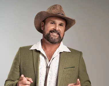 Cantor Léo Estakazero