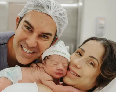 Joãozinho é o filho caçula do casal