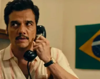 Bares e cinemas preparam programações especiais para domingo (15)