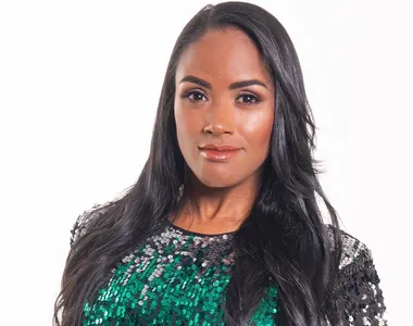 Paola Costta lança o álbum Baú do Arrocha