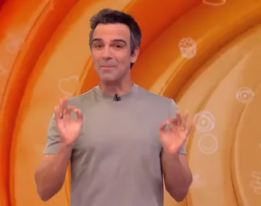 Tadeu Schmidt, apresentador do BBB