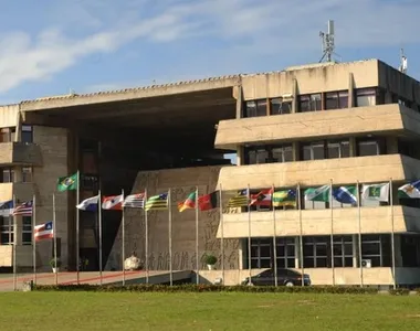 PL elegeu sete deputados para a Alba
