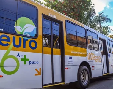 Novos ônibus são entregues em Salvador