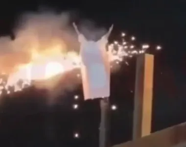 Incêndio começou por conta de uma fumaça cênica