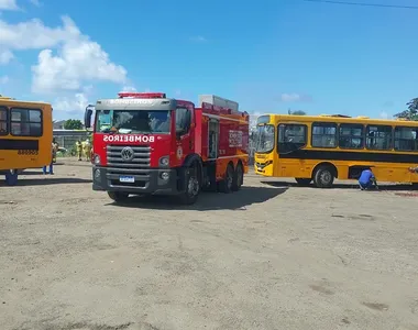 Prefeitura de Lauro assegura que estudantes não terão transporte afetado após incêndio em Itinga
