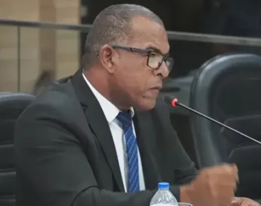 Vereador se indignou com o próprio salário