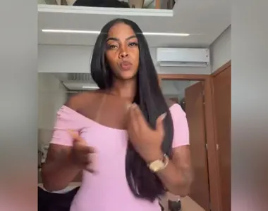 Ellen Monique, conhecida como Africanique