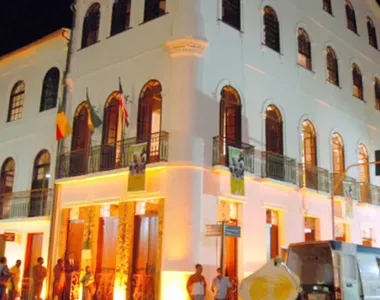 Colisão atingiu importantes patrimônios de Salvador