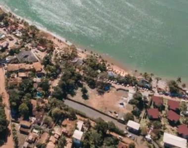 Homens atiraram o celular no rosto da vítima