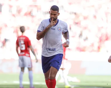 Willian José, atacante do Bahia, gerou polêmica ao pedir silêncio dos torcedores