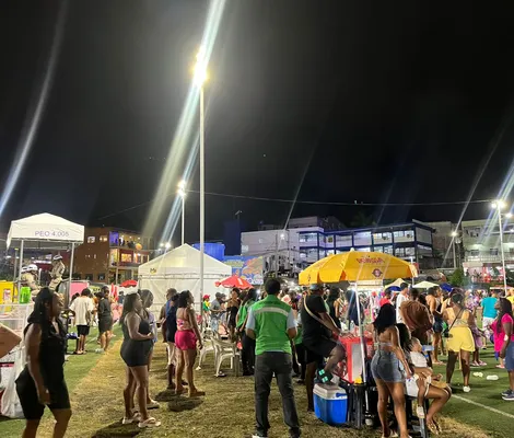 Imagem ilustrativa da imagem Carnaval de Cajazeiras bota público para ferver no último dia de folia