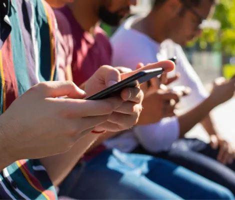 Imagem ilustrativa da imagem Alunos fazem enquete sobre quem seria a menina mais estupravél