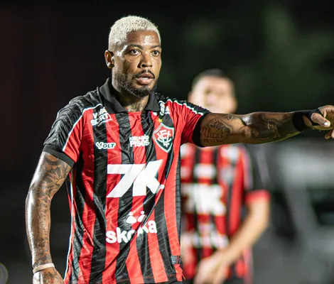 Imagem ilustrativa da imagem Após pênalti perdido, Marinho deseja fazer cobrança inusitada; veja