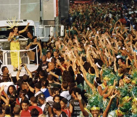 Imagem ilustrativa da imagem Após polêmica, Daniela Mercury anuncia 2 dias de Crocodilo no Carnaval