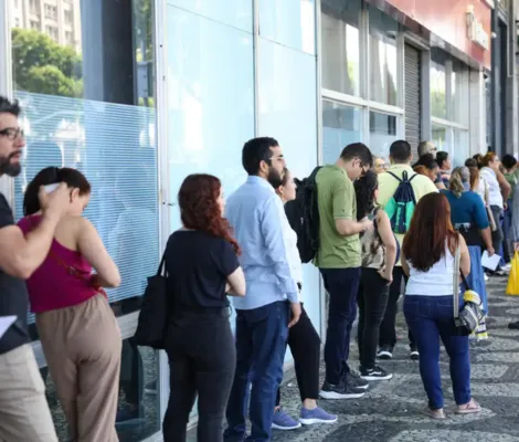 Imagem ilustrativa da imagem CNU 2025: prazo para confirmar vaga termina nesta segunda