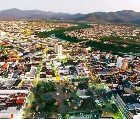 Imagem ilustrativa da imagem Jequié: morte encomendada deixa crianças baleadas em praça pública