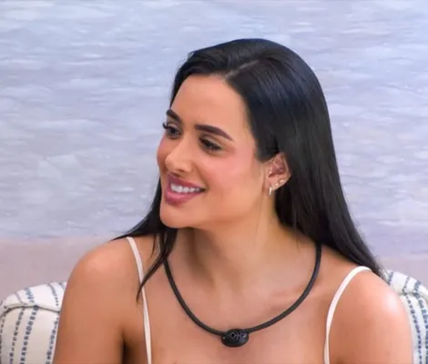 Imagem ilustrativa da imagem Jordana tira o biquíni e cumpre promessa no BBB 26; veja