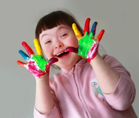 Imagem ilustrativa da imagem Shopping e APAE realizam ação pelo Dia da Síndrome de Down; veja