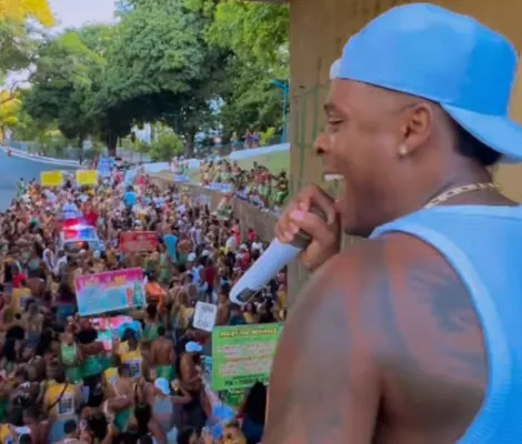 Imagem ilustrativa da imagem Zé Paredão surge cantando Panamera e recebe elogios: "Diferenciado"