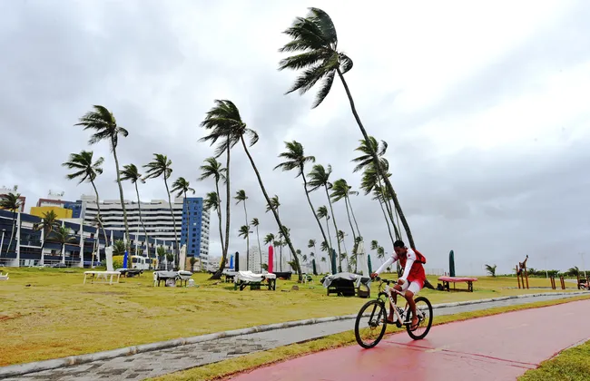 Imagem ilustrativa da imagem Chuva e vento: o que esperar em Salvador neste fim de semana