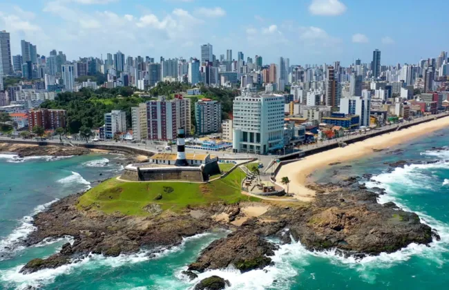 Imagem ilustrativa da imagem Corrida do Vieira arrecada kits escolares para crianças vulneráveis