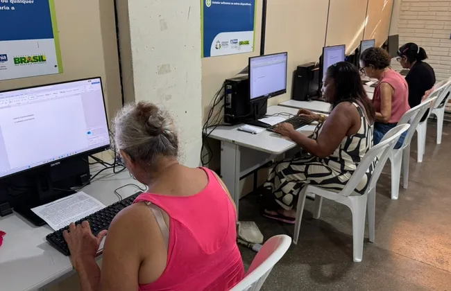 Imagem ilustrativa da imagem PM oferece curso de informática no Nordeste de Amaralina